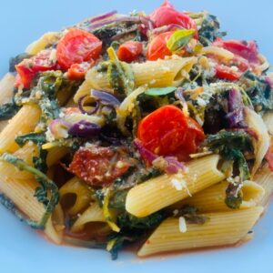 Penne con Cicorielle Campestri e pomodorini